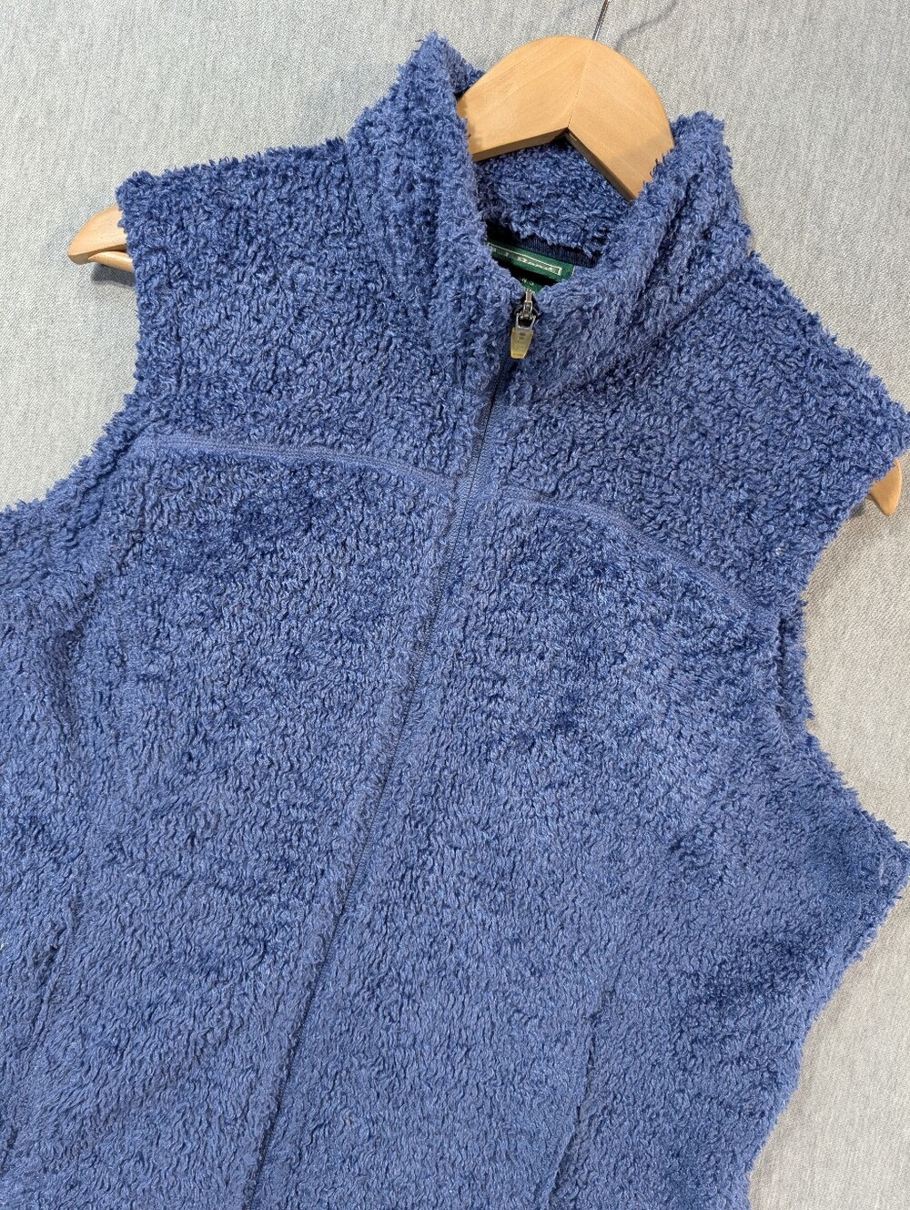 LL Bean Textured Fleece Faux Fur Vest Women's Large Reg Blue Full Zip Polartec